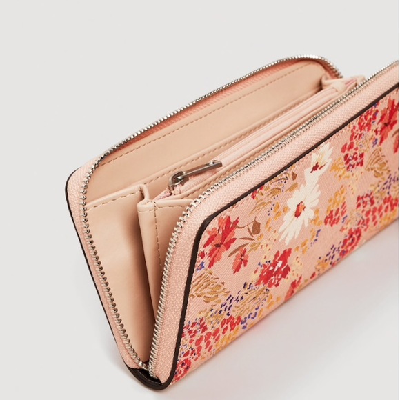 NWT • MANGO • Floral Print Wallet - Picture 3 of 4